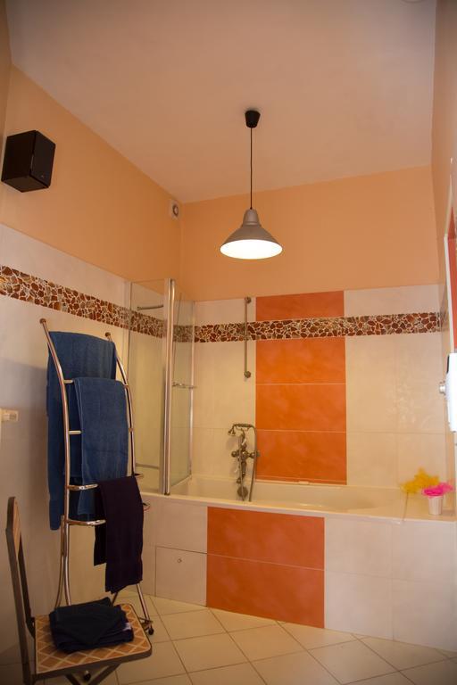Magnifique Chateau Renove Proche Bourg Grand Parc Belle Terrasse Billard, Ping Pong, Proche Bayeux Et Plages Du Debarquement Tilly-sur-Seulles Екстериор снимка